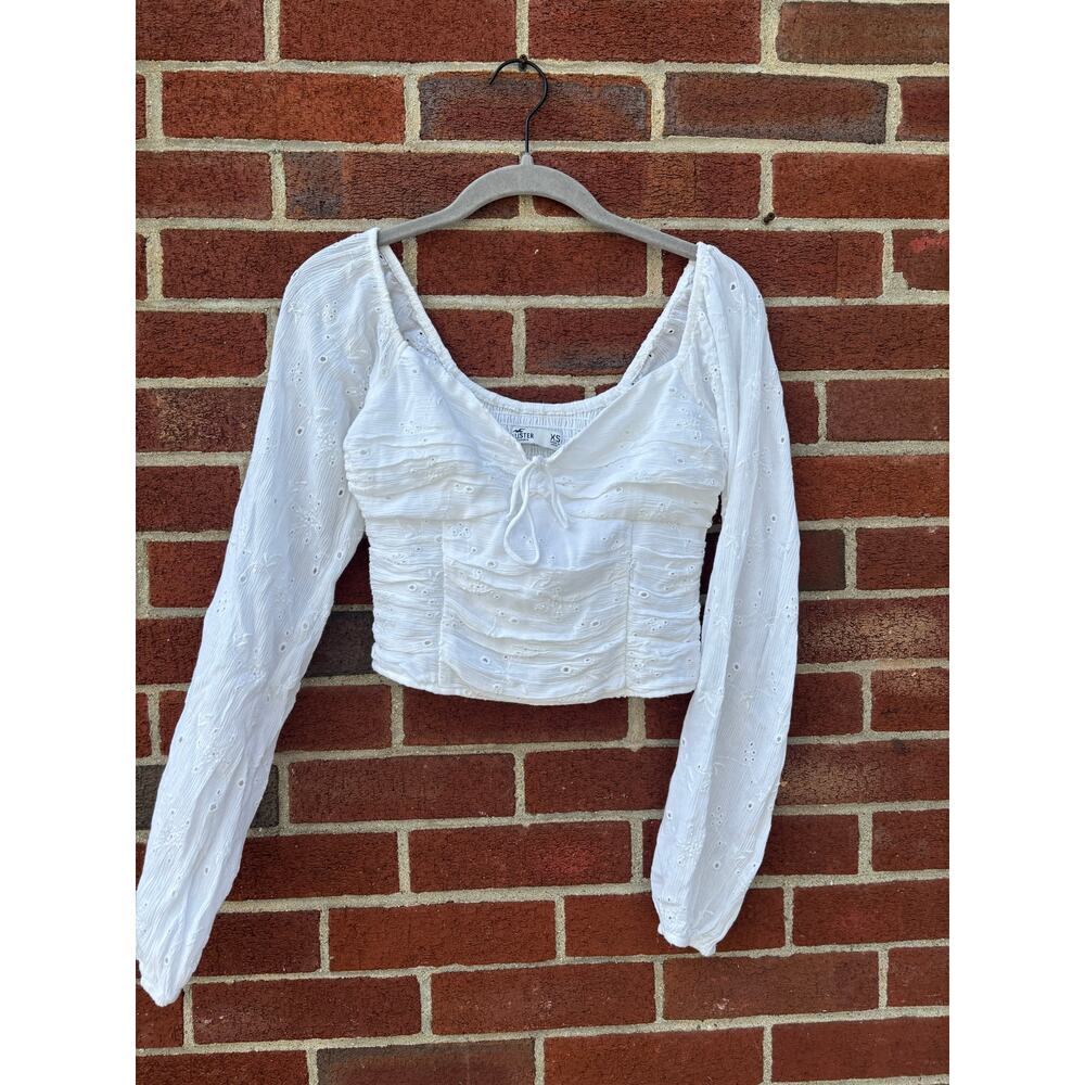 Hollister White Eyelet Crop Top Womens XS Long Sleeve Peasant Cottagecore Blouse - Picture 3 of 7